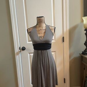 Stylish Black and White Backless Dress